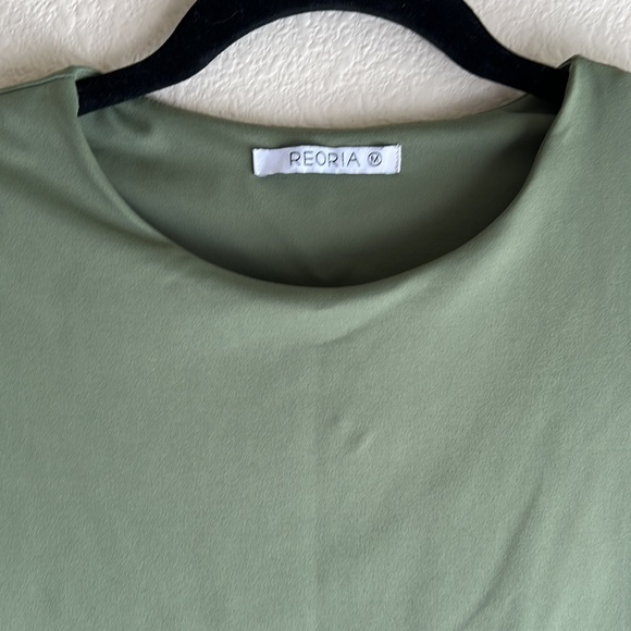 Rule Your World Padded Shoulder Bodysuit Size Medium Reoria - Picture 2 of 6